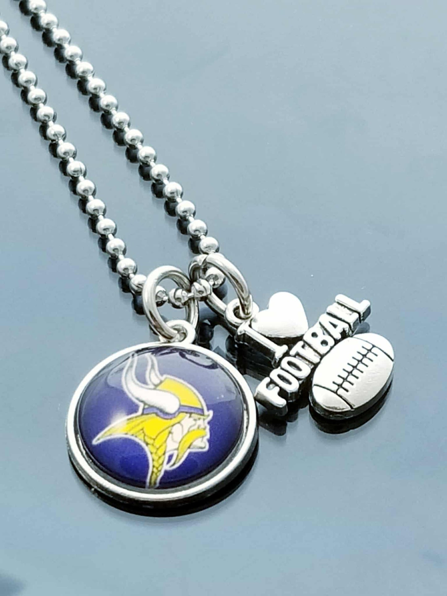 Minnesota Vikings Football Skol Silver Charm Necklace Ball Chain 23.6 In