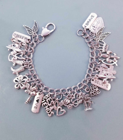 Size 7-7.5 /Friends Chunky Charm Bracelet /Heart Lobster Clasp /Brave image 0