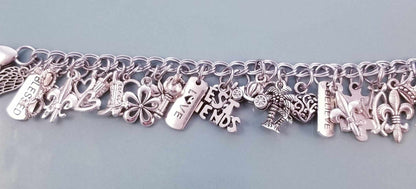 Size 7-7.5 /Friends Chunky Charm Bracelet /Heart Lobster Clasp /Brave image 2